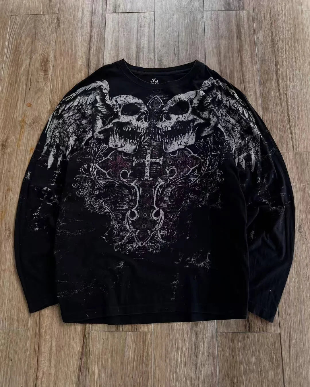 Gothic Skull Long Sleeve Tee