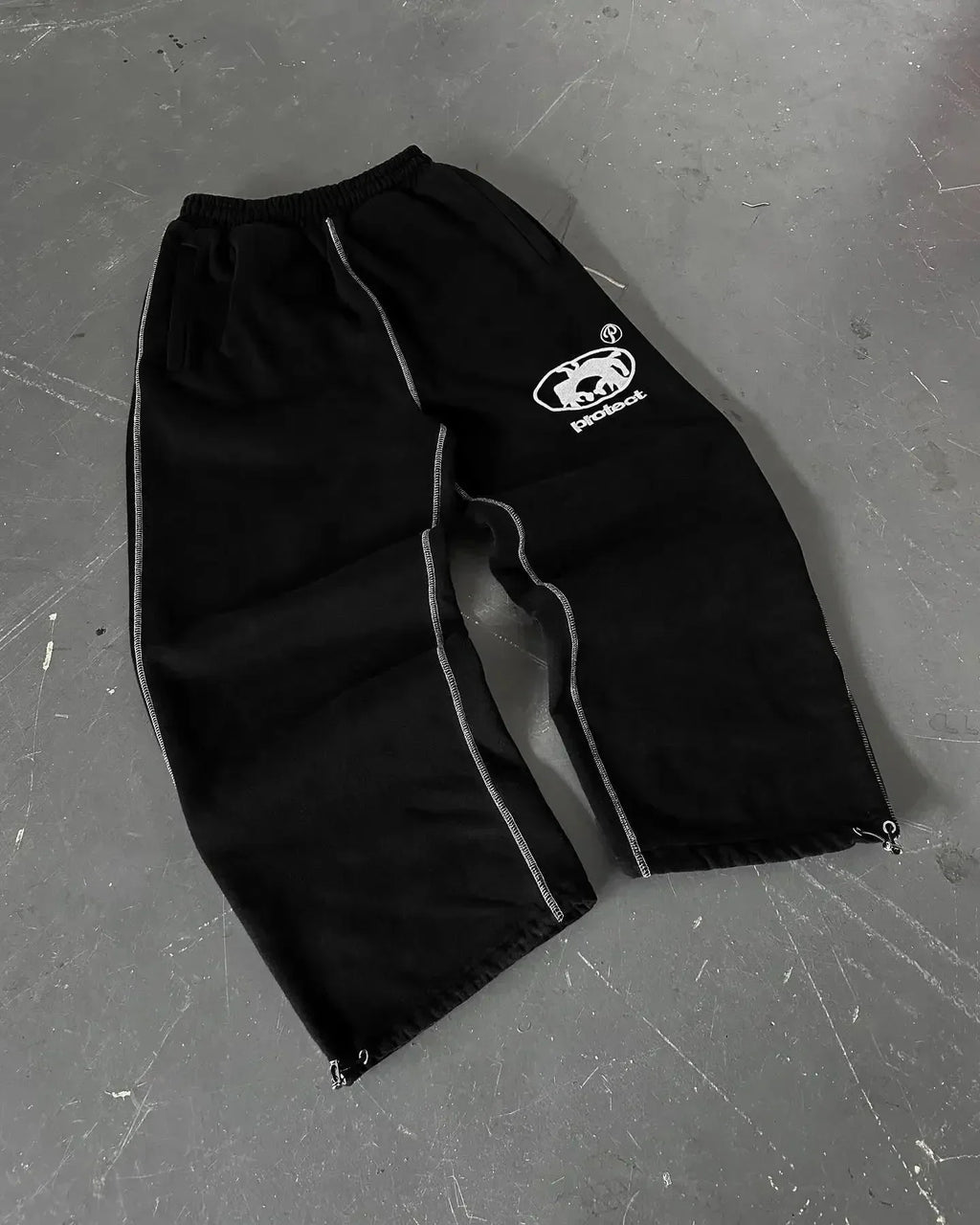 Vintage Logo Sweatpants – Baggy Streetwear Fleece Joggers