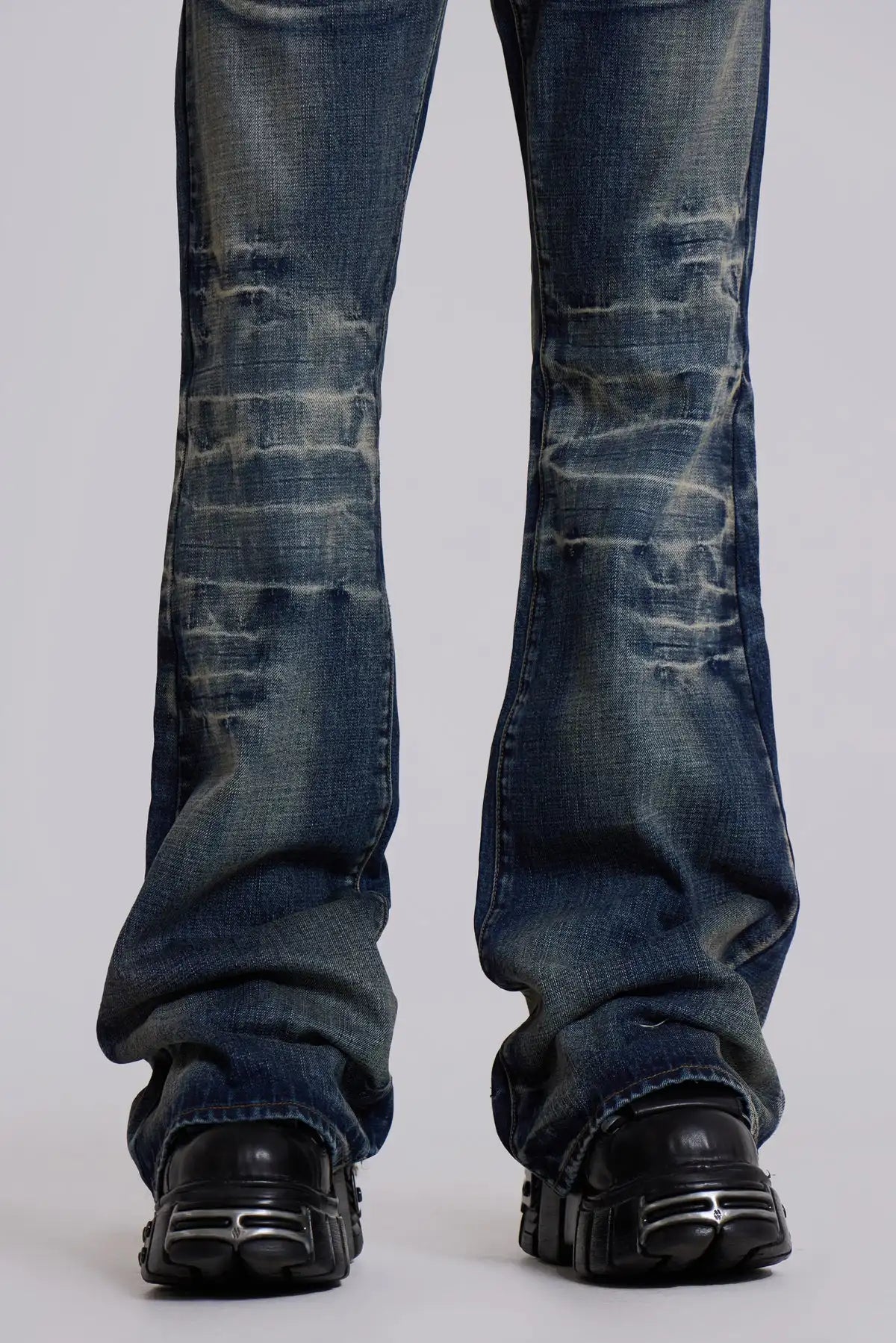 Arctic White Flared Jeans
