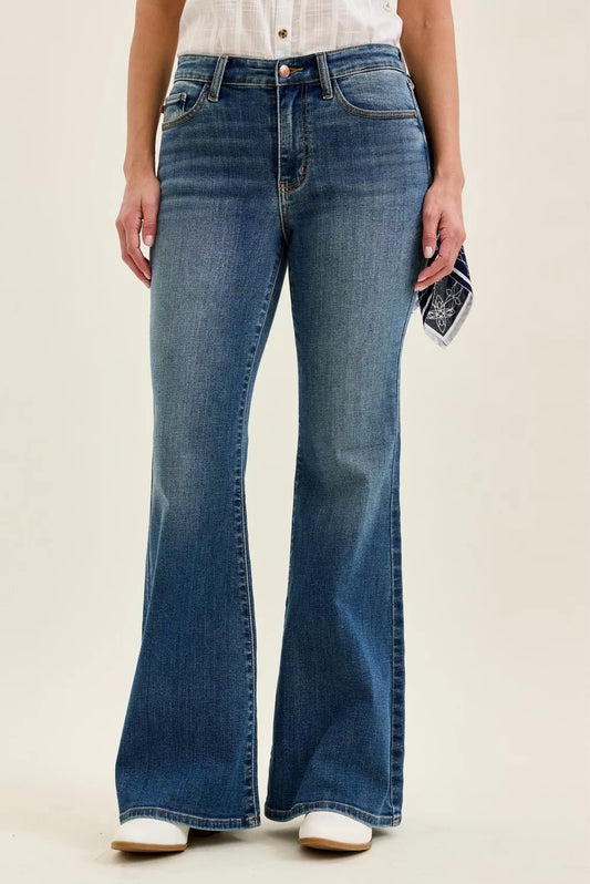 Judy Blue Jaqueline mid rise stretch flare jeans — Apparel By Junior
